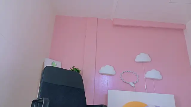 SeleneGibson__ webcam
