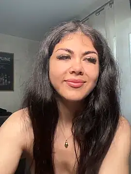 LoveYou2899 webcam