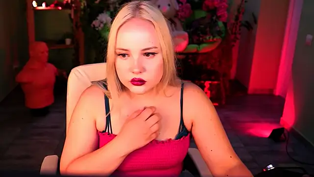 stellawatts webcam