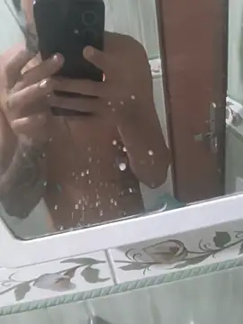 Novinhopirocudodotadinho webcam