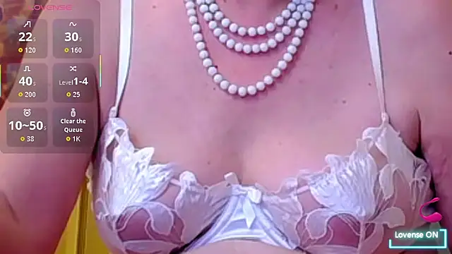 GiselleFox webcam
