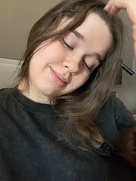 HornyGirlH Live Webcam on Stripchat