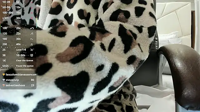 Natasha_Kiim_ webcam