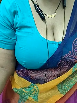 Reshma-09 webcam