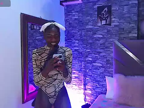 Keily_Tsx1 webcam