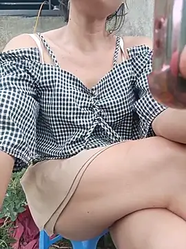 Linda-yiyi webcam