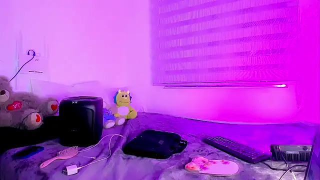 Emmabakers webcam