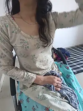 zoya_baby_ webcam