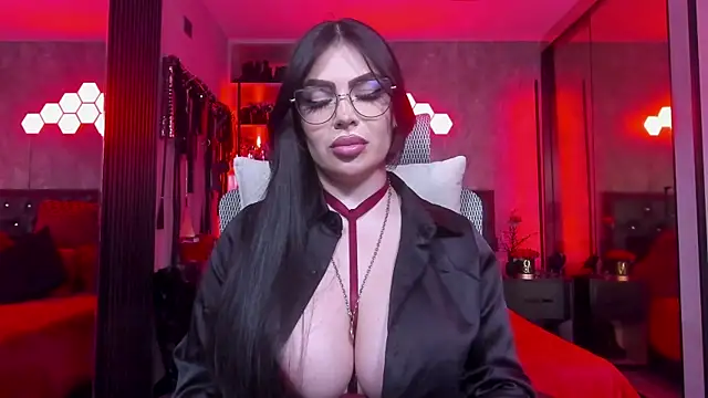 GabrielaAroms live cam on StripChat