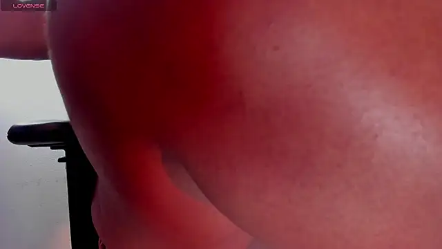 mia_rouxx1 webcam