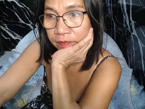 ASIANDOLLY4U69 webcam