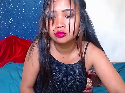 Princess_Ariahsquirty webcam