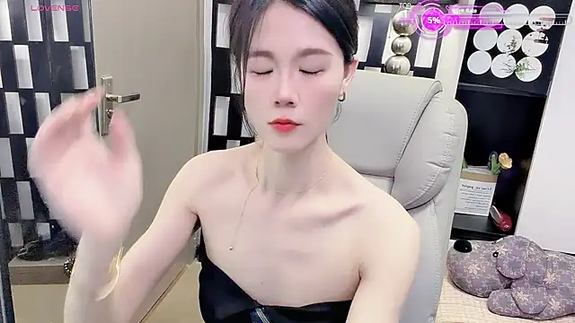 Yueyue-MM live cam