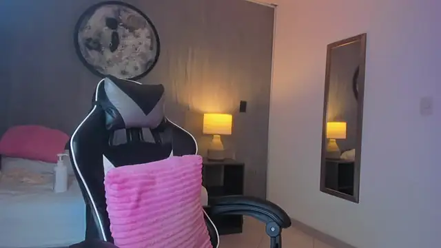 lia_sexx19 webcam