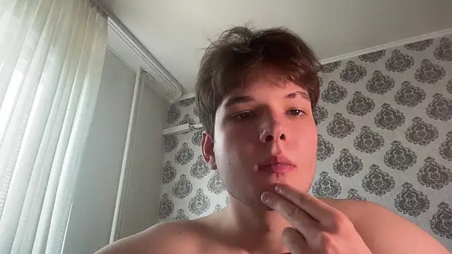 tomasdickpick (M twink) - take off a T-shirt
