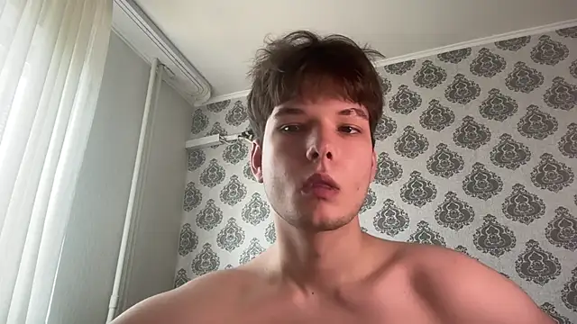 tomasdickpick (M twink) - take off a T-shirt