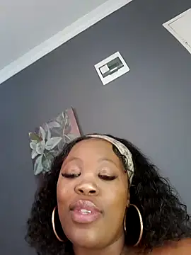 SWEETDOLLY29XX webcam