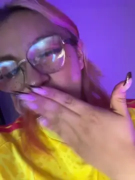 Sophia_Weest99 webcam