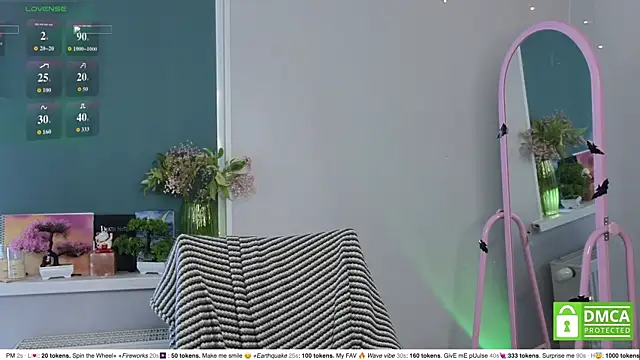 sweetuniporn webcam