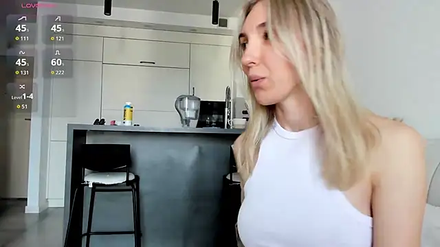 Sunny_Rina_ webcam