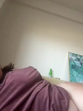 SunnyLeila2101 webcam