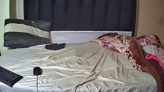 JoycyQueen webcam