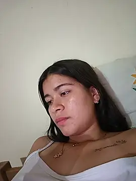 Kloe_1223 webcam