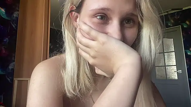 Nelly_Gilbert webcam