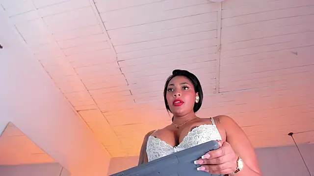 AngelineHeet webcam