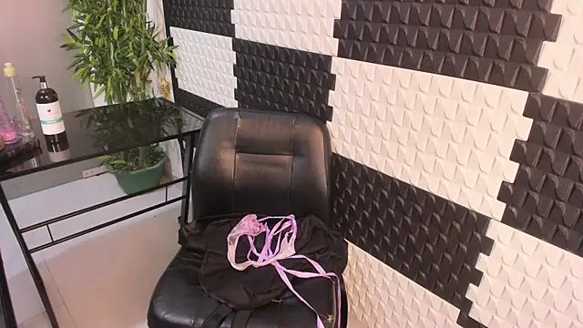 AlinaMorris webcam
