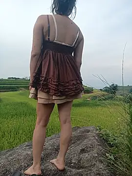 Linda-yiyi webcam