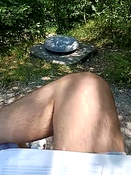 gruesote00 (Ask my age) - Cum into wild 💦💦