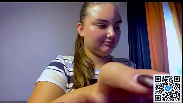 Dreamyblushfairy webcam