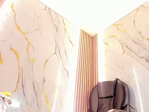 Marian_Cristal webcam