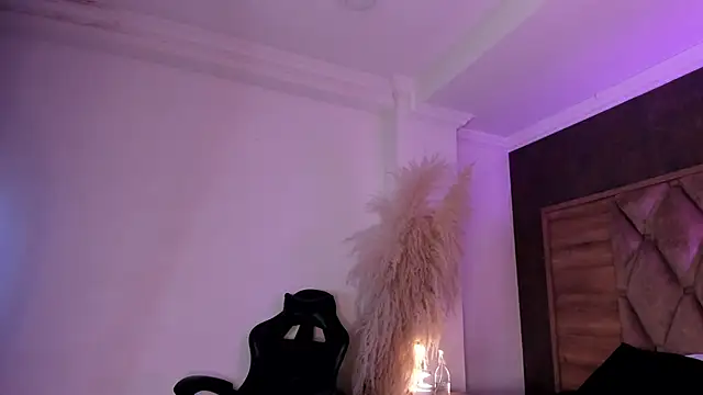 CristineRainn_