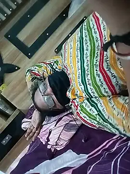 Menka_cut34 webcam