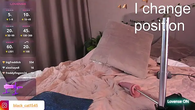 kittyhardfucks webcam