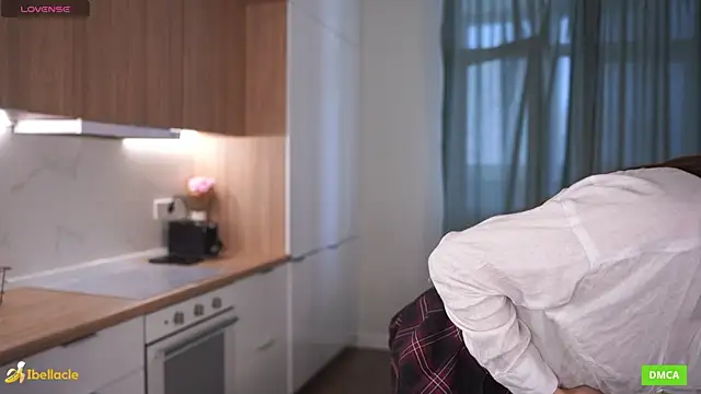 bellacle (F young) - make me moan louder + hand in my panties