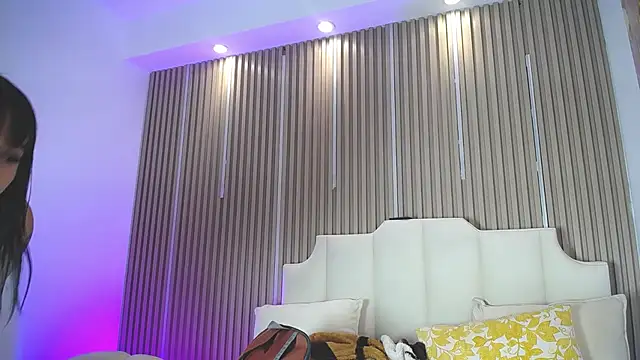 CrystalLaurent webcam
