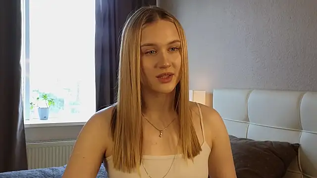 DanikaGudinas webcam