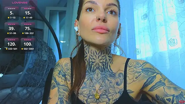 tattooedBabyy webcam