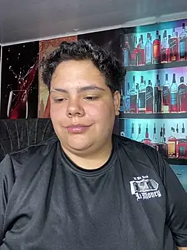Hailey_Curvy webcam