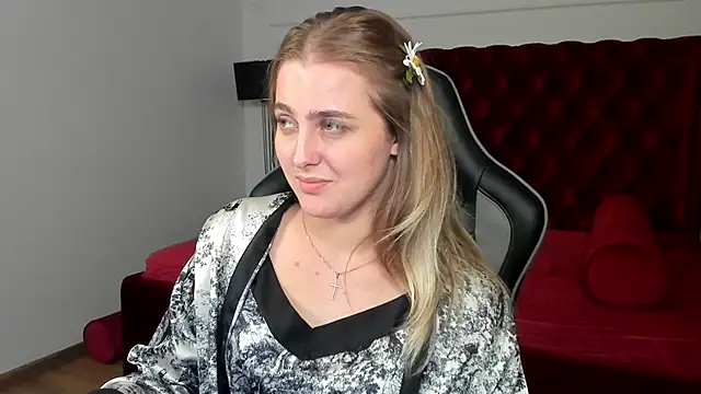 EllaBells webcam