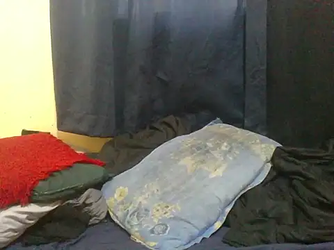 naughty-slender webcam