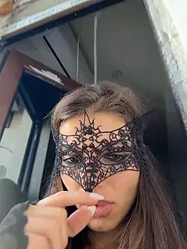 Mia_Cannon webcam