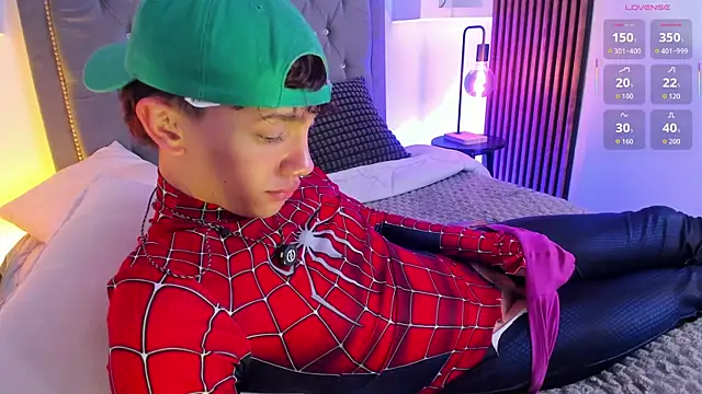 tomy_rox (M young) - spank hard ass!