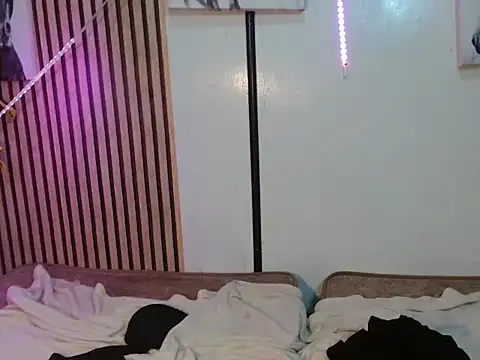 RED_DIAMOND777 webcam