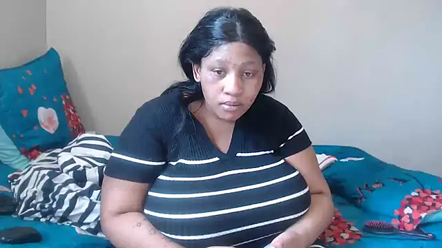 PIXIEBITCHXXX26 webcam