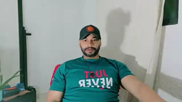 musclehetero webcam