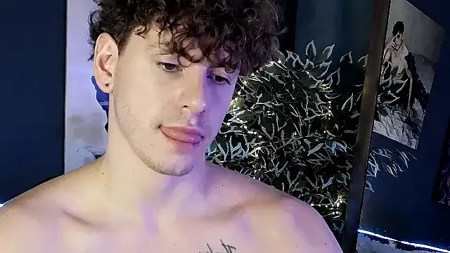 TylerGibson webcam